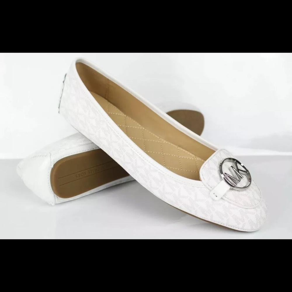 Beautiful Ballet Flats. Size 11. NEW!! Never worn.
